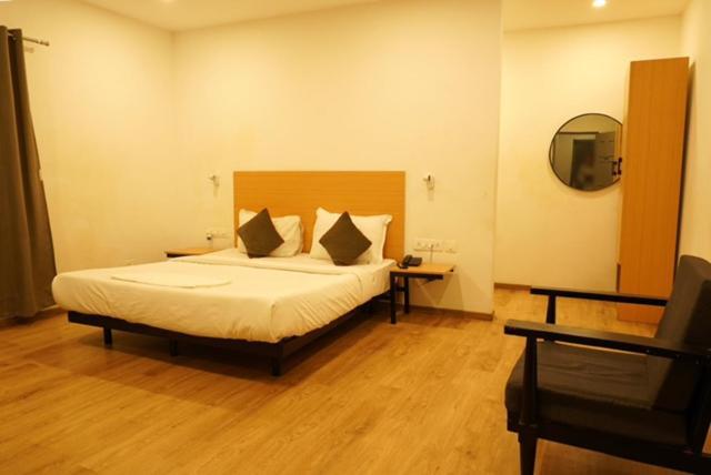 Treetop Inn Chennai Exterior foto